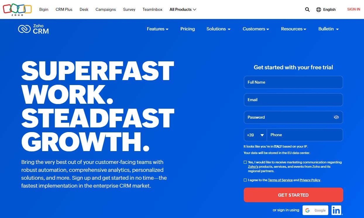 una página de aterrizaje para Zoho CRM que dice trabajo superrápido crecimiento constante